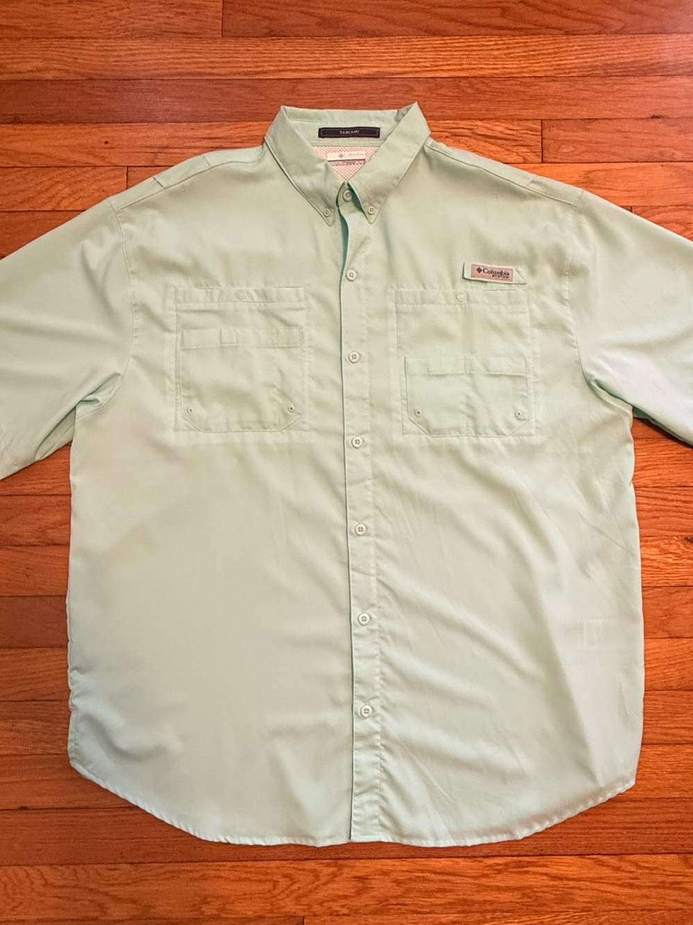 Columbia Men’s Short-Sleeve Button-Down Shirt in Mint Green